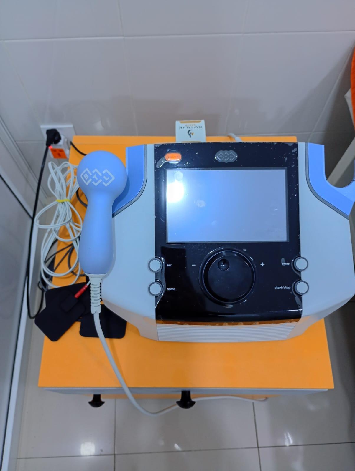 UZT-101F Ultrason Terapiya Cihazı